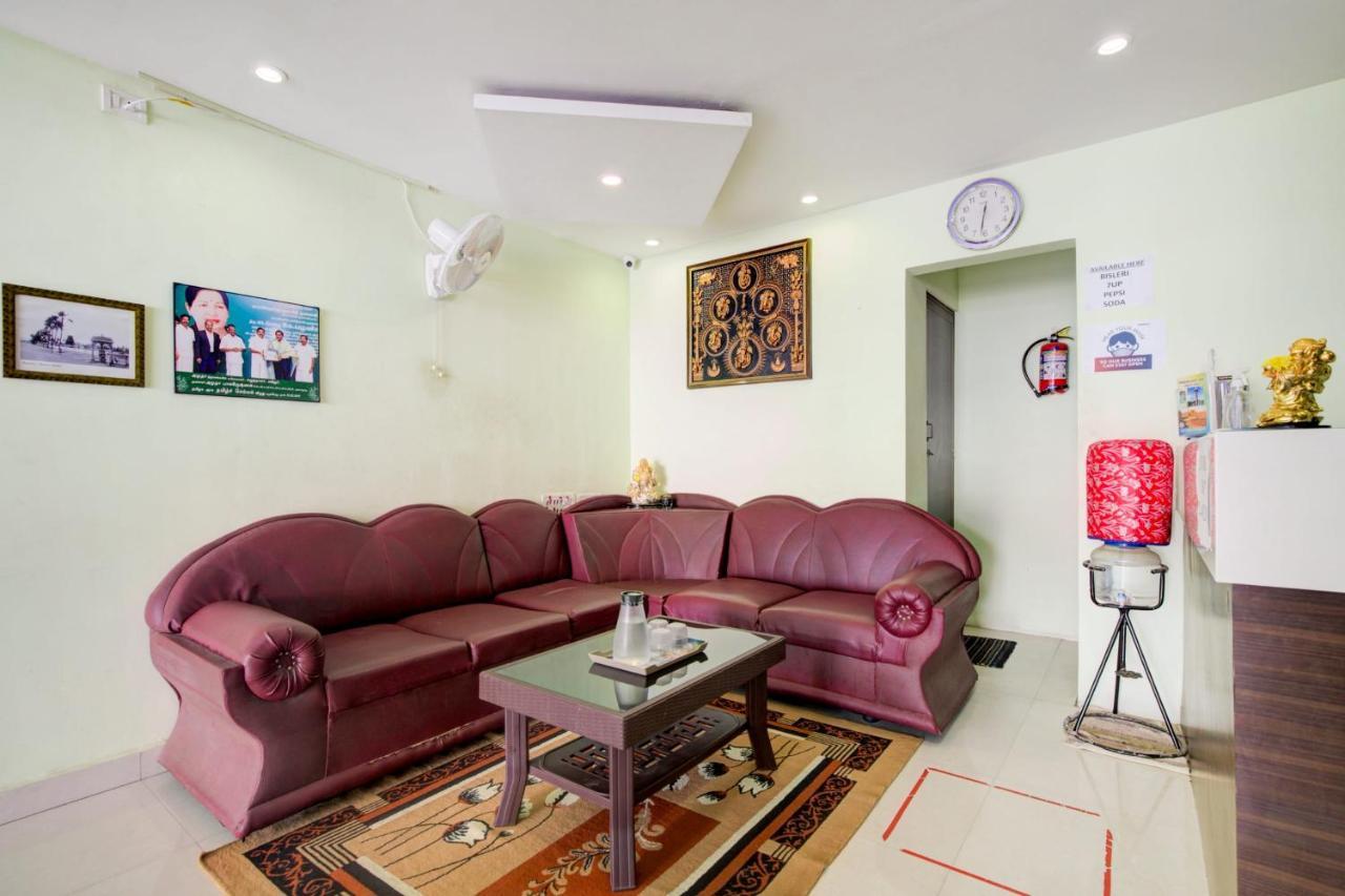 Hotel Oyo Flagship Amutha Residency Chennai Exterior foto