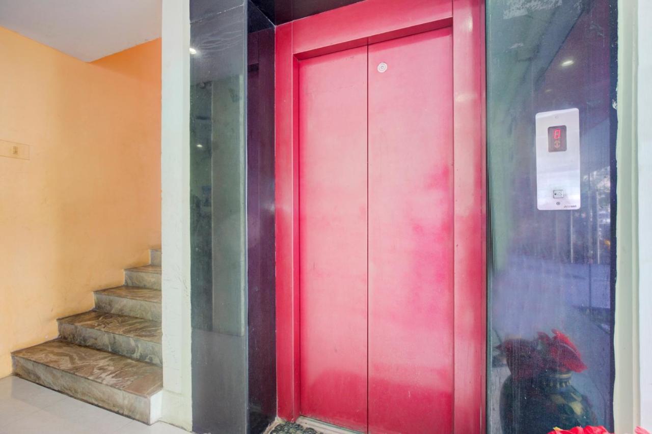Hotel Oyo Flagship Amutha Residency Chennai Exterior foto