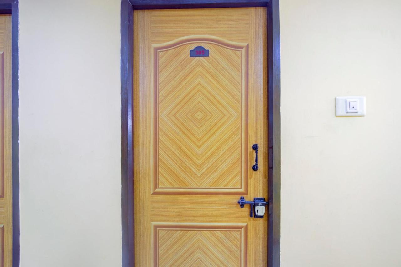 Hotel Oyo Flagship Amutha Residency Chennai Exterior foto