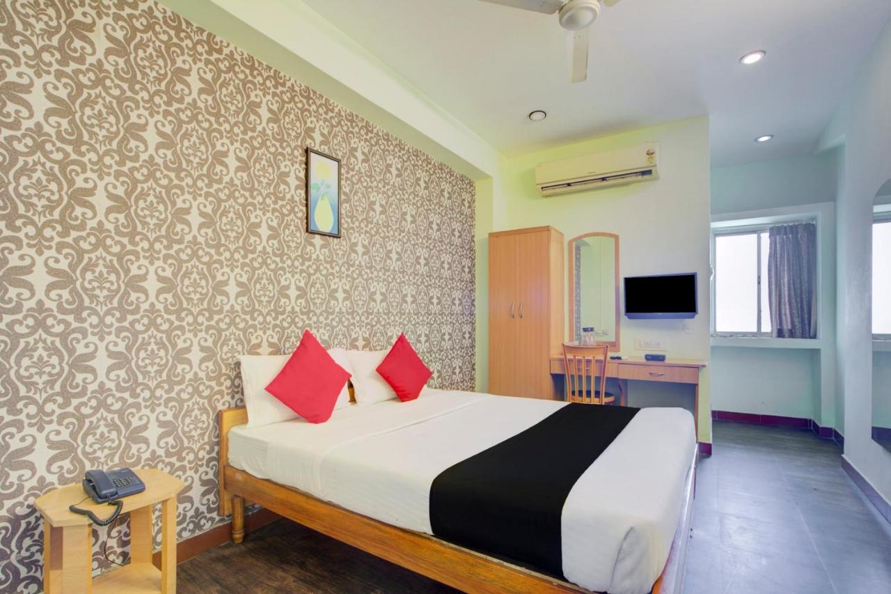 Hotel Oyo Flagship Amutha Residency Chennai Exterior foto