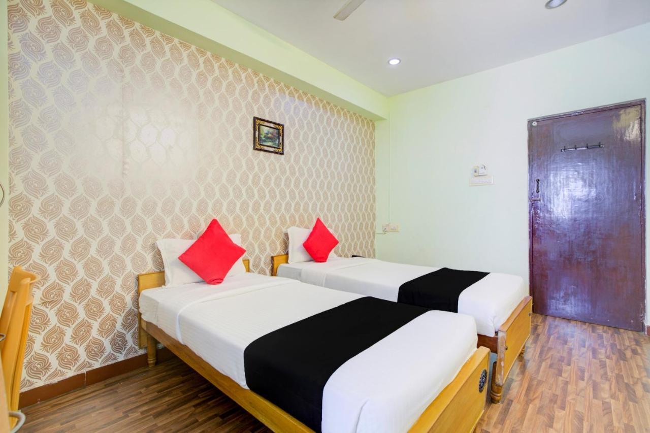 Hotel Oyo Flagship Amutha Residency Chennai Exterior foto